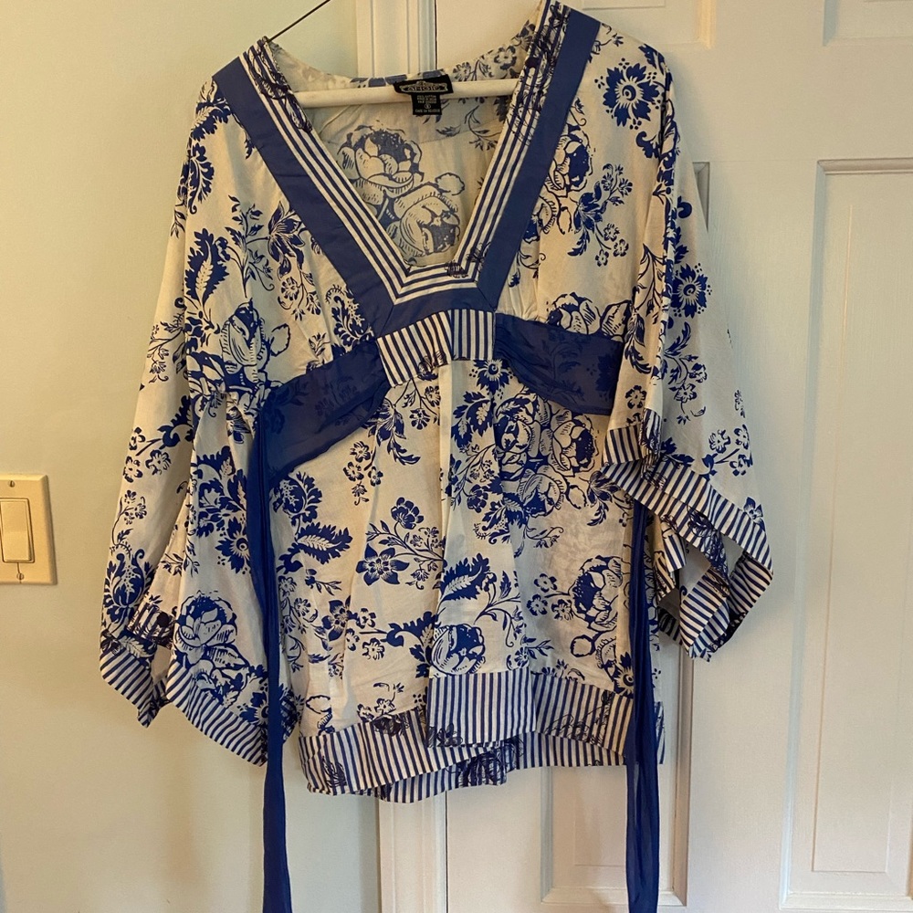 Cute flower shirt